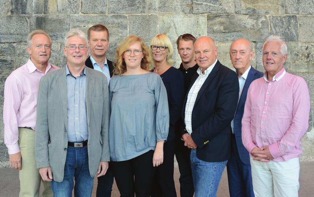 Denna expertgrupp representerar sammanlagt mer än 170 års erfarenhet av bygg- och energiverksamhet, från byggande och installation, drift och underhåll, konsultverksamhet och