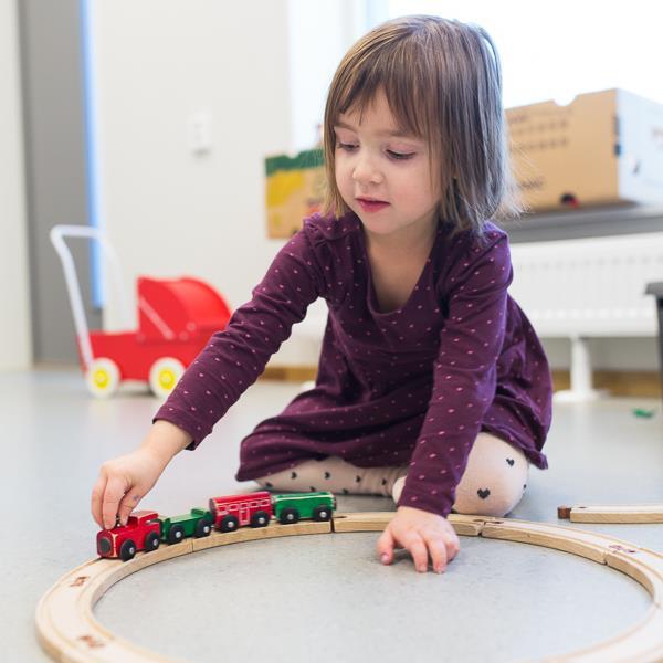 Arbetsuppgifter, förhållningssätt och regler Förskola 1-5 år och fritidshem 6-12 år Telefonnummer på schemarad