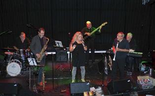 12 SEP Tisdag kl 19:30 Farozon KANSAS CITY STOMPERS Kansas City Stompers är Danmarks äldsta professionella jazzband med mer än 60 år i det danska jazzlivet och med fler är 40 LP/ CD-inspelningar