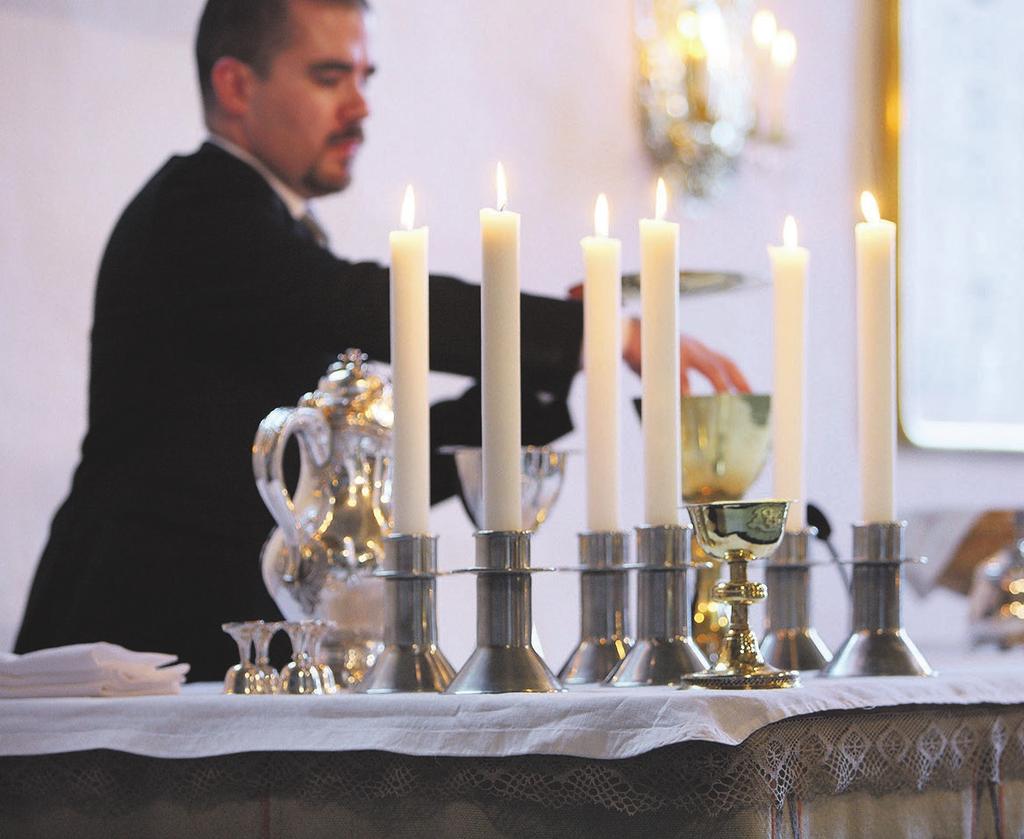 Julen -livets egen födelsedag JULDAGEN 25.12 Kl. 8 Julotta i domkyrkan, Maria Lindberg och Eric-Olof Söderström. Kl. 8 Julotta i S:t Olofs kapell, Pellinge, Hörbergsvägen 15, Marina Smeds och Mikael Helenelund.