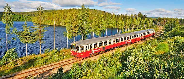 alla Ekonomisk tillväxt Ekonomisk hållbarhet Ny tillväxtregim (a) Att definiera & mäta tillväxt Frikoppling: Livskvalitet/välbefinnande (b)