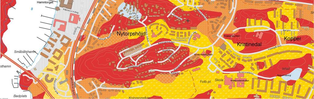 Under fyllnadsmaterialet finns lager av gyttja och lera. Figur 2 Jordartskarta. Källa: www.sgu.se Sveriges Geologiska Undersökning.