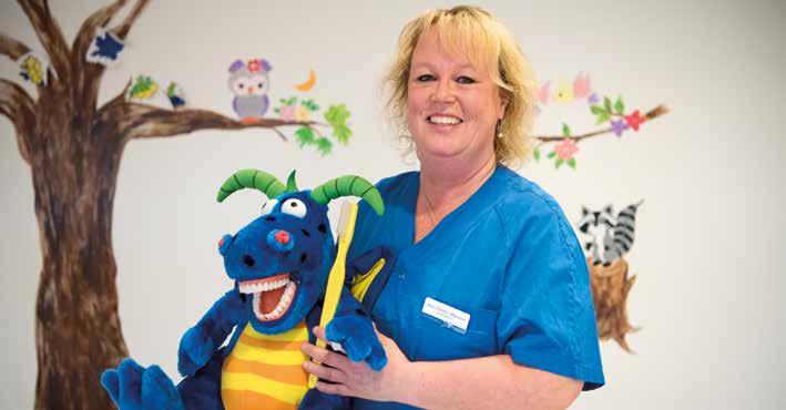 Avsändare/retur Folktandvården Västra Götaland 405 44 Göteborg PROFILEN Namn: Ann-Christin Månsson Ålder: 51 år Bor: Borås Jobbar: Tandhygienist på Folktandvården Boda, jobbar halvtid på