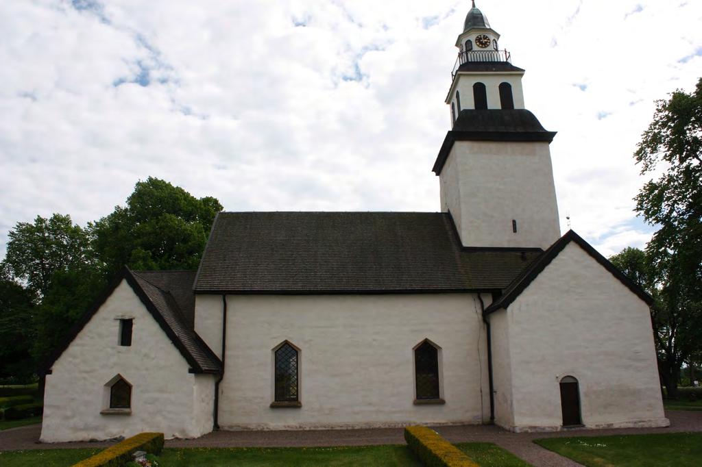 Hageby höga kyrka, Östergötland Murad romansk stenkyrka som