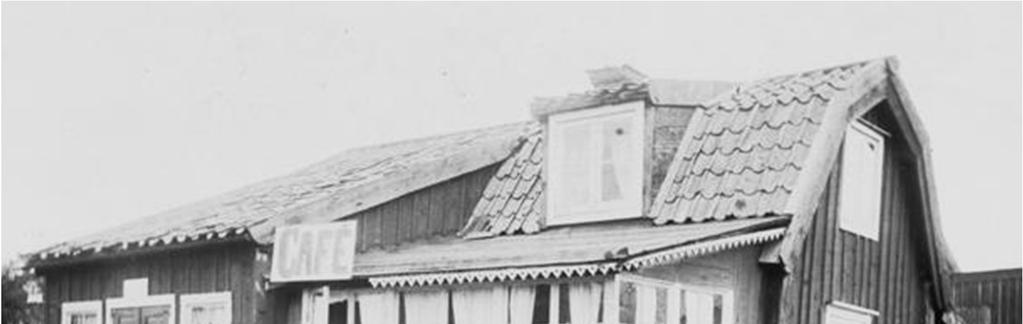Tilda Uttermans Café Sannolikt Katarina vid sitt Café vid Wallinvägen 25 i början av 1900-talet.
