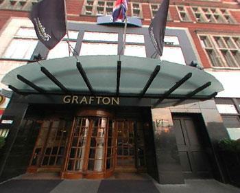 få minuter från Oxford Street. Hotellet har en trevlig och varm atmosfär.