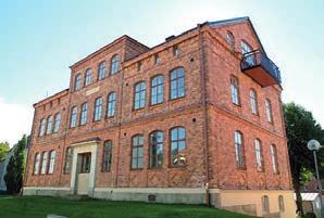Idag är byggnaden ombyggd till flera lägenheter. 23. Bergöös 23. Bergöös Bergööska huset byggdes i slutet av 1800-talet av handelsmannen Adolf Bergöö.