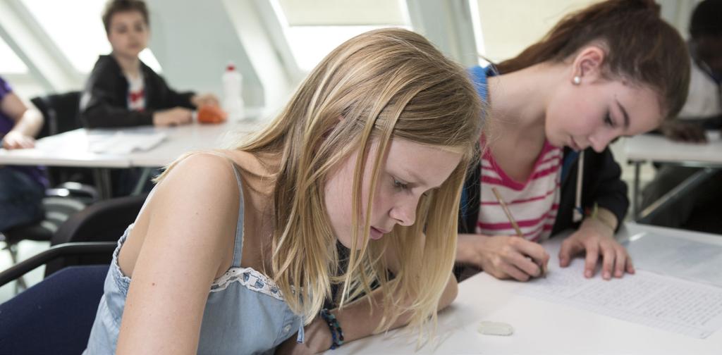 En trygg och tillgänglig vård Svensk hälso-och sjukvård håller mycket hög kvalitet, men samtidigt har vi ett akut problem med tillgängligheten till vården.