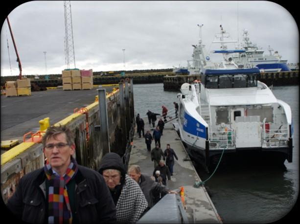 Vi brugte lejligheden og takkede pænt for indbydelsen fra havnemyndighederne, som i dag styrer ikke kun Reykjaviks havn men