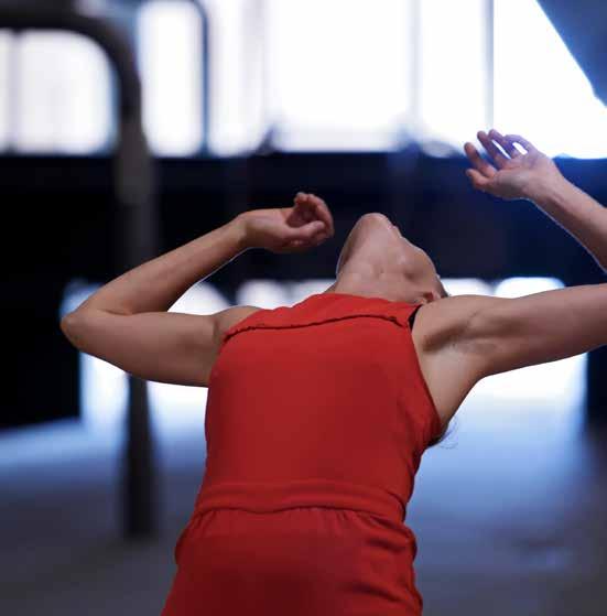 Skinnskatteberg Surahammar Arrangör Skinnskattebergs teaterförening en del av Skinnskattebergs bibliotek tel 0222-51 56 00, skinnskatteberg.riksteatern.