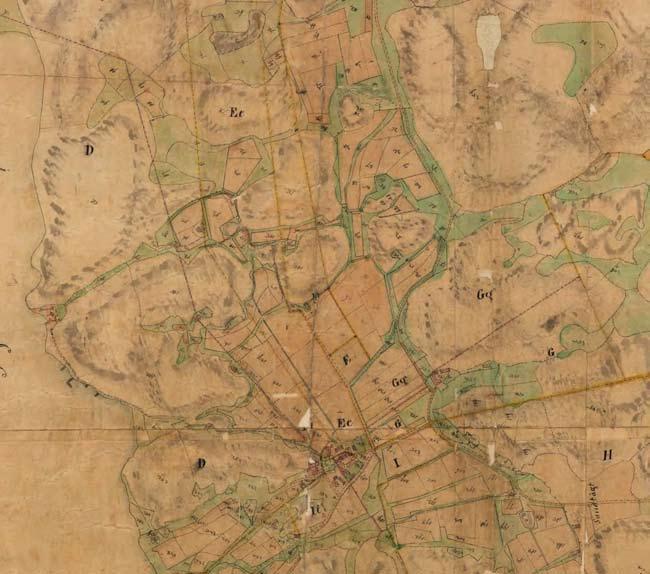 12 Bohusläns museum 2007:51 och utmark. Brottkärr omnämns första gången 1550, då som Bråtekier. Byn bestod av nr 1, Västergården, och nr 2, Östergården. Båda var 1/1 skattehemman av ålder.