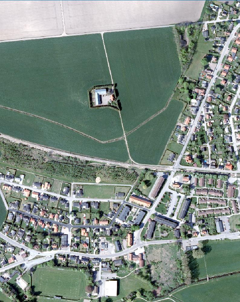 Ny tomt i Marieholm I Marieholm erbjuder Eslövs kommun nu en ny villatomt till försäljning. Här öppnas möjligheten att bygga ditt eget bostadshus och forma det efter ditt eget önskemål.
