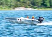 besättning Toppfart: ca 70 knop EM-guld i Öregrund 2017: Johannes Lundqvist/Mattias Lind, Sverige, ÖRK OFFSHORE 3C (C) VM I ÖRE- GRUND UNDER BÅTVECKAN En av de största internationella klasserna.