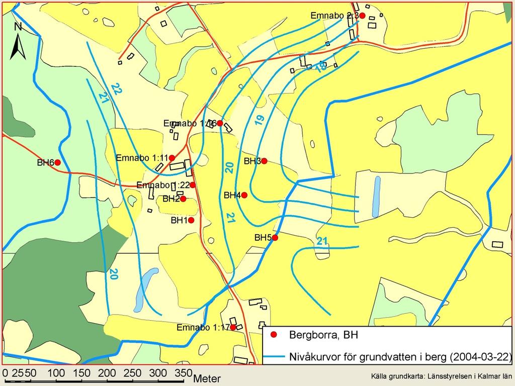 Det kan observeras att vattenytorna i brunnarna på Emnabo 1:16 och 1:17 ligger lägre än nivåerna i de förorenade brunnarna.