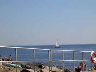 Simskola Simskola för barn, onsdagar mellan 18.00-19.30 under skolterminen Barn/ungdomar med funktionsnedsättning upp till 12 år Halmstad Arena Bad Telefon 035-13 86 19 E-post gote.arvidsson@halmstad.