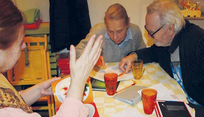Studiecirkeln - förstahandsval för de flesta På frågan hur personer skulle vilja lära sig mer om de ämnen som intresserar dem svarar flest av de tillfrågade att de skulle vilja delta i en
