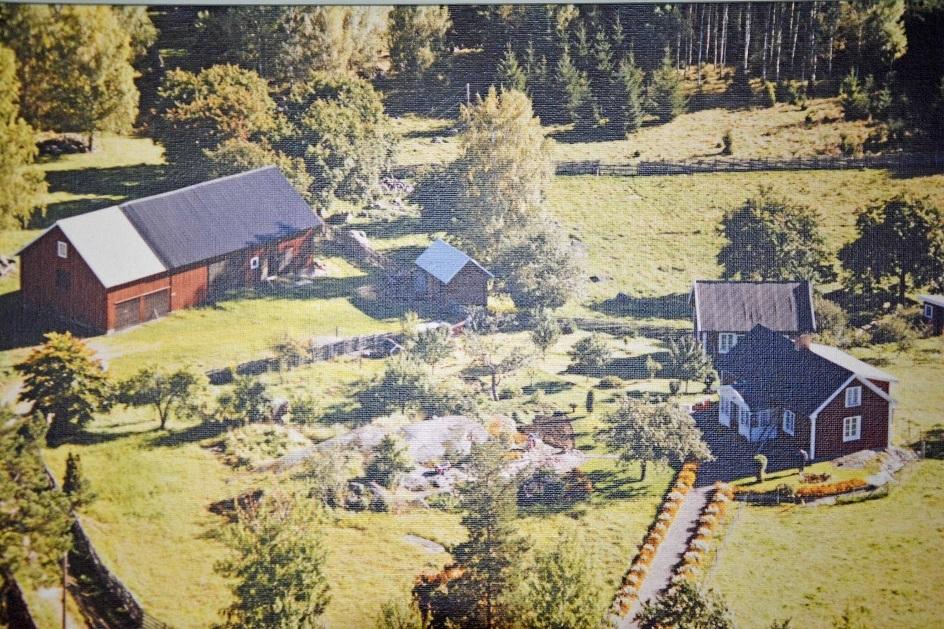 Oskarshamn Höckhult 1:50 Oskarshamn Höckhult 1:50 Om fastigheten Typ: Skogsfastighet Mark: ca 30 ha Pris: Högstbjudande