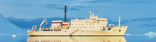 DATUM & PRISER EXPEDITIONSFARTYGET AKADEMIK IOFFE Akademik Ioffe är ett isförstärkt och bekvämt expeditionsfartyg som byggdes i Finland 1989 för att användas som forskningsfartyg i polartrakterna.