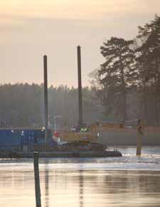 Vattennivån för Vänern är reglerad i en vattendom för Vänern och Göta älv från 1937.