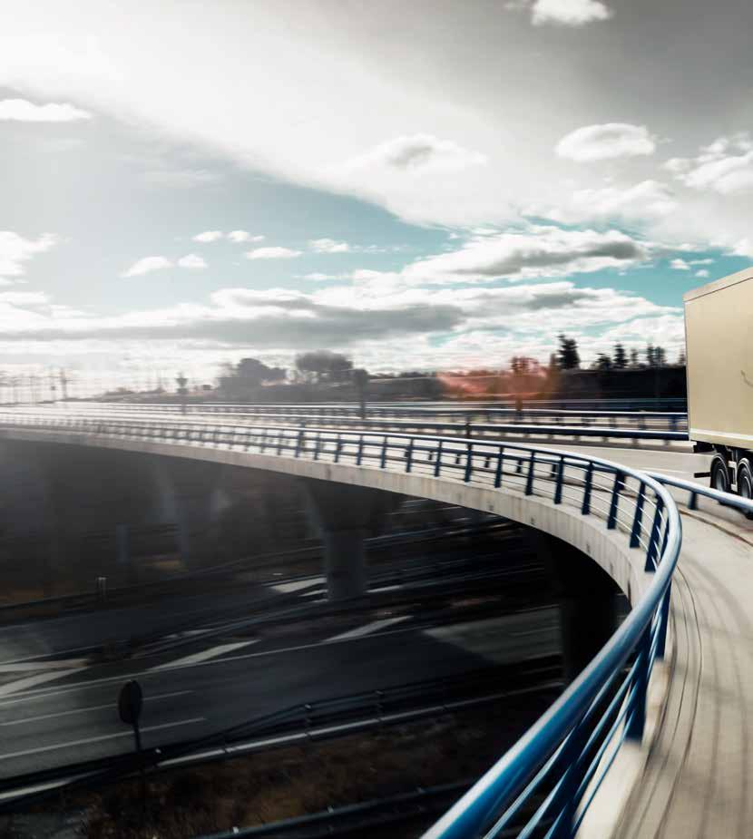 I SEE Spara bränsle på välbekanta vägar. Till och med vägar du inte kört på innan. Möjlighet att sänka bränsleförbrukningen med 5 %. Aktivera konstantfarthållaren.