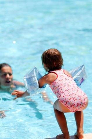 AR om bassängbad Leder förändrad bassängbadsverksamhet med nya vattenaktiviteter och badformer till ökade hälsorisker
