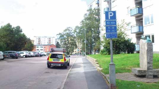 PM 14 (37) Nedan visas de förhyrda parkeringsplatserna som är belägna söder om Syster Ainas gata. Här finns 49 p-platser.