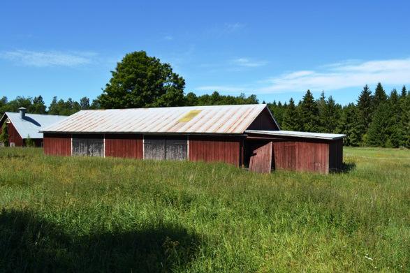 BYGGNADER: På fastigheten finns en enklare ekonomibyggnad.