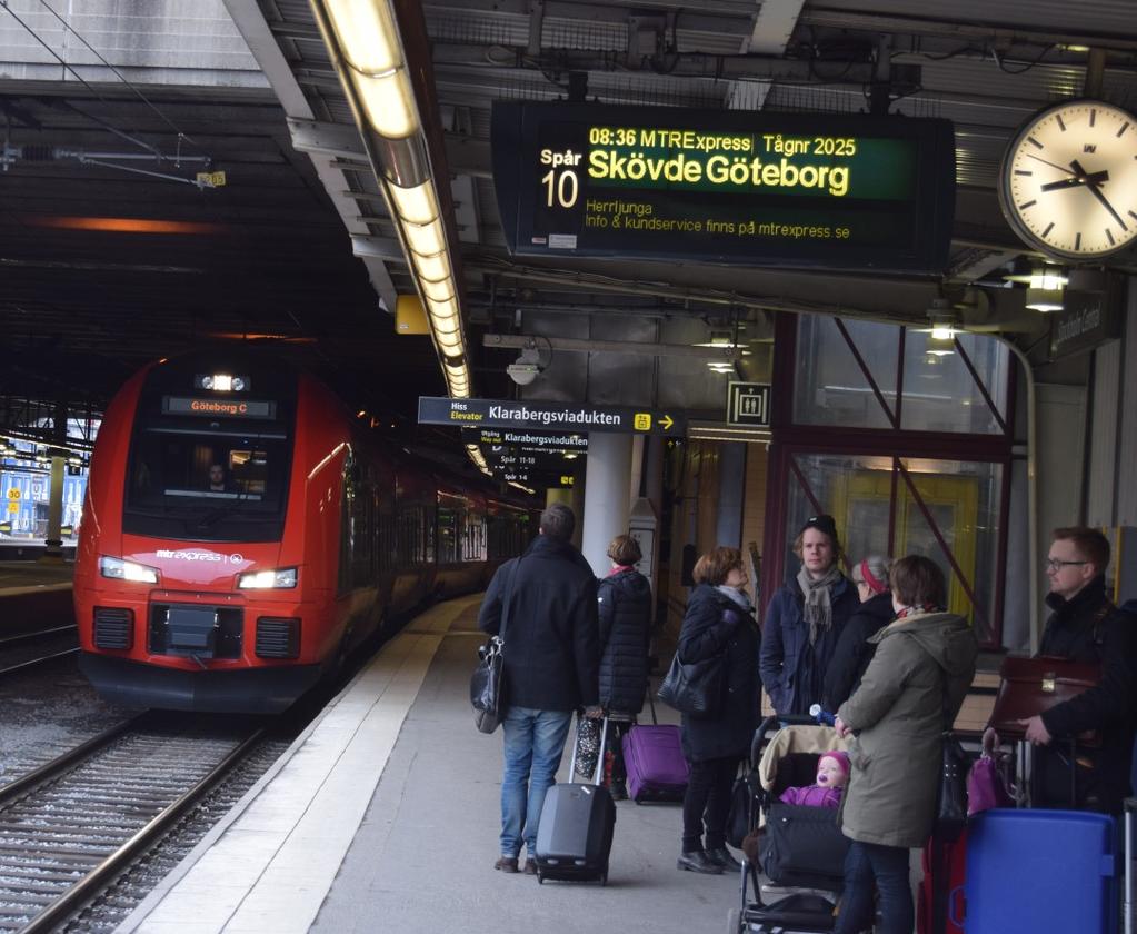 Trafiknytt 9 december: MTR Express på nya spår Kortare restid, bättre morgonavgångar från Göteborg, fler avgångar från Alingsås och Skövde samt Halmstad, Falkenberg och Varberg som nya