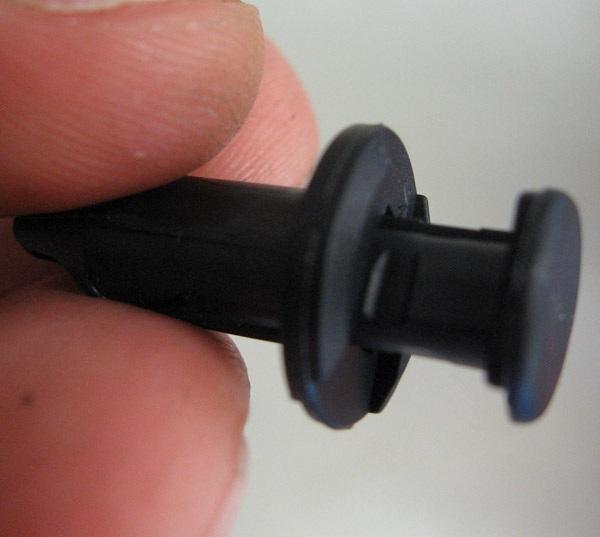 Automatiska TESTER per timme varnar för problem.ss Ä KERHET: K ET: Ingen risk för överladdning. fullständ igt säker för långtids batteriunderhåll.
