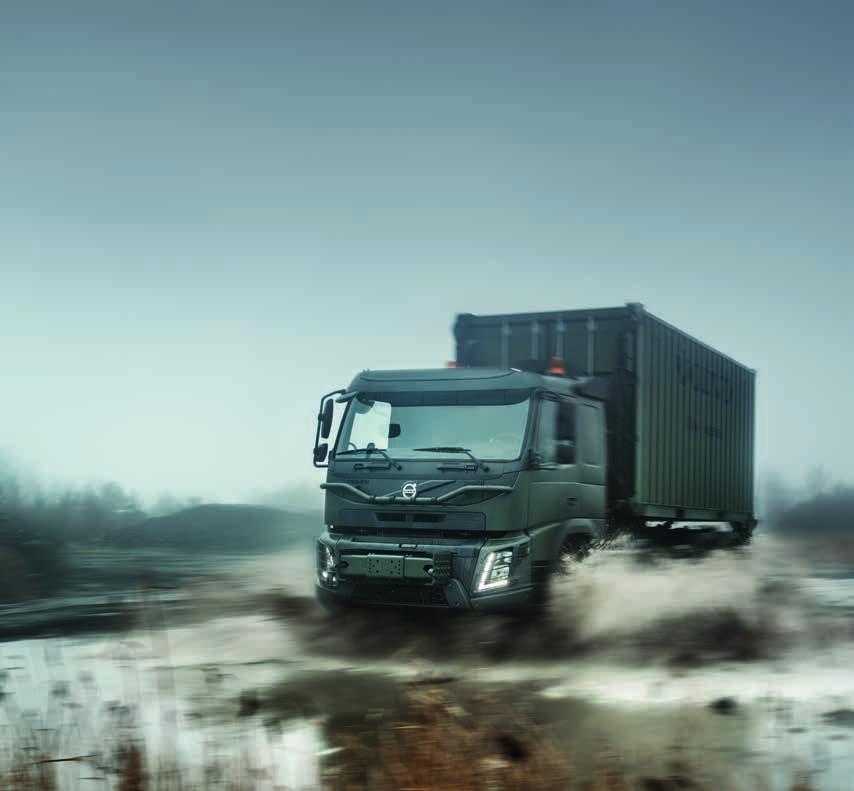 ENKELHET, EFFEKTIVITET OCH FLEXIBILITET VOLVO FMX Volvo har en lång historia som leverantör och samarbetspartner till Försvarsmakten.