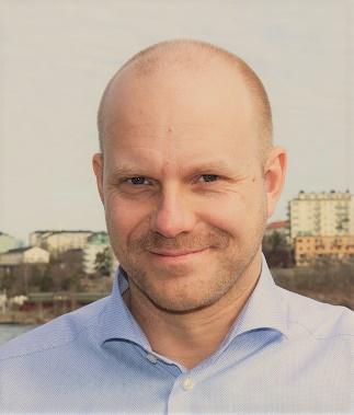 LEDANDE BEFATTNINGSHAVARE Pierre Fors VD och koncernchef, se ovan under Styrelse. Joacim Löwstett Finanschef Anställd sedan 2009 och som finanschef sedan 2013. Född 1978.
