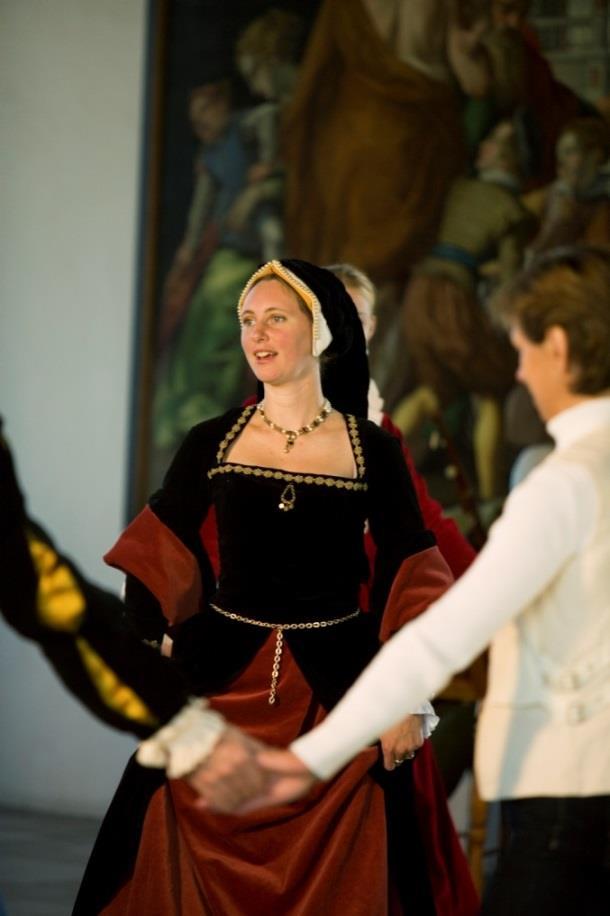 Varför började Klostret byggas 1267 och vilka var som bodde här?