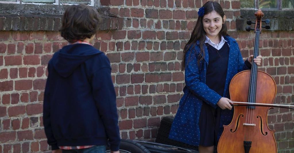 FILM: Heartstrings Biografteatern Scala 5-6 okt Årskurs 6 Den unga och lovande cellisten Marie, 12 år, lider av en ögonsjukdom som gör att hennes liv bokstavligen blir mörkare och mörkare.
