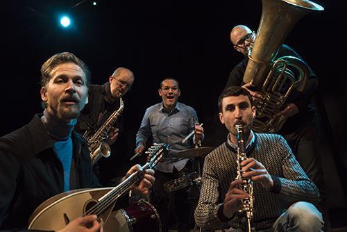 Årskurs 9 Flyttfåglar - konsert och workshop Samprojekt med skapande skola ons 27 sep- fre 29 sep Berättelser om migration med Tummel Migration har alltid varit en del av Sveriges historia.