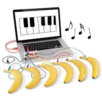 4. Makey Makey vad leder ström? Material: Makey Makey, ledare och isolatorer, dator eller chromebook Syfte: Att styra egna konstruktioner eller andra föremål med programmering.
