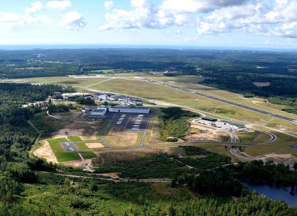 Ronnebypaketet och den nya helikopterhangaren Ny helikopterhangar och platta samt FATO (start- och landningsområde) närmast.