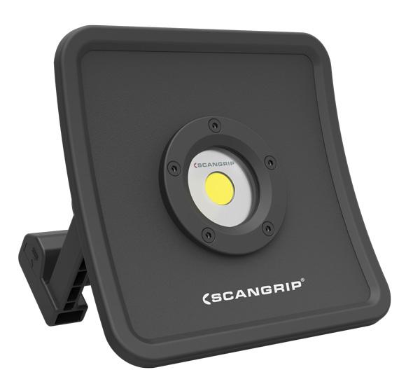seriekoppla. Lyser effektivt upp hela rummet med sina 4000 Lumen i ett mjukt icke bländande sken.