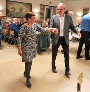 Detta är en nybliven 60-årig tjej Som lärt ut danser till många även till mig Alla