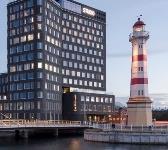Fastigheter JEK-rabatt trots tillväxt Kungsledens rapport för tredje kvartalet bekräftade en fortsatt stark hyresmarknad främst i Stockholm, där den organiska hyrestillväxten (liksom i Q2) ligger