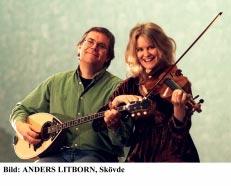 Göran Berg & Susanne Lind Sånt é livet och såna låtar Susanne har spelat fiol sen barnsben.