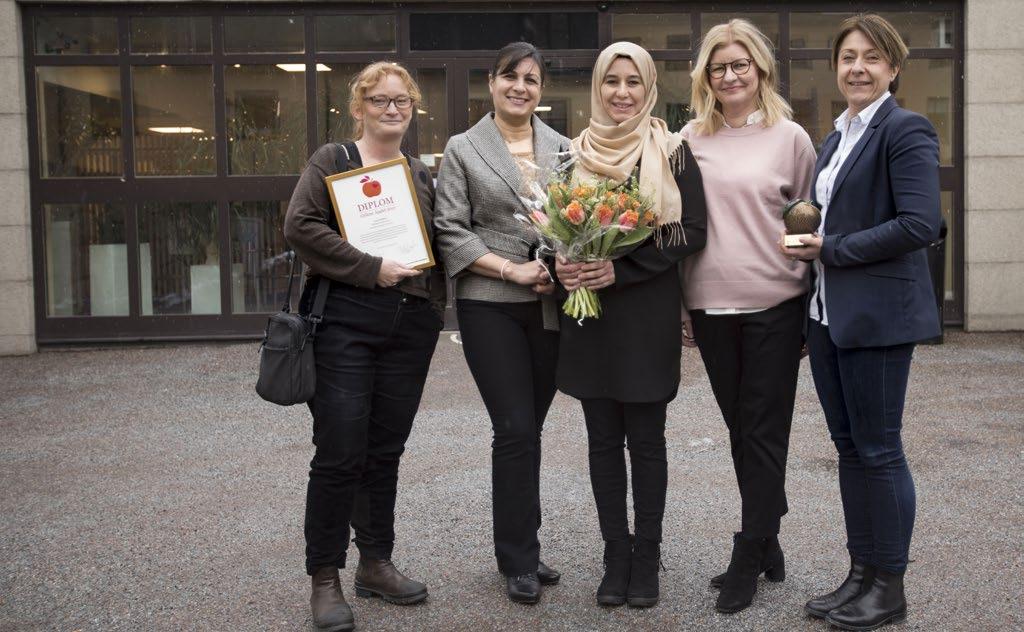 Gyllene Äpplet Stockholms läns landsting delar årligen ut priset Gyllene Äpplet vilket uppmärksammar initiativ som utvecklar både enskilda individer och hela verksamheter.
