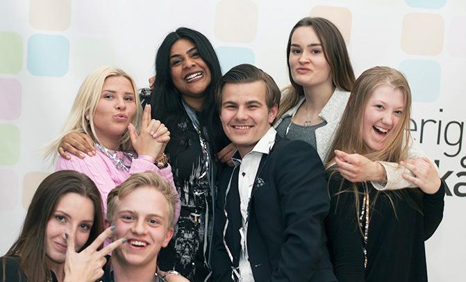Princip Medlemsfokus Sveriges Elevkårer utform ar sina mål, strategier och verksamheter utifrån medlemmarnas beslut och behov. Medlemmarna äger Sveriges Elevkårer.