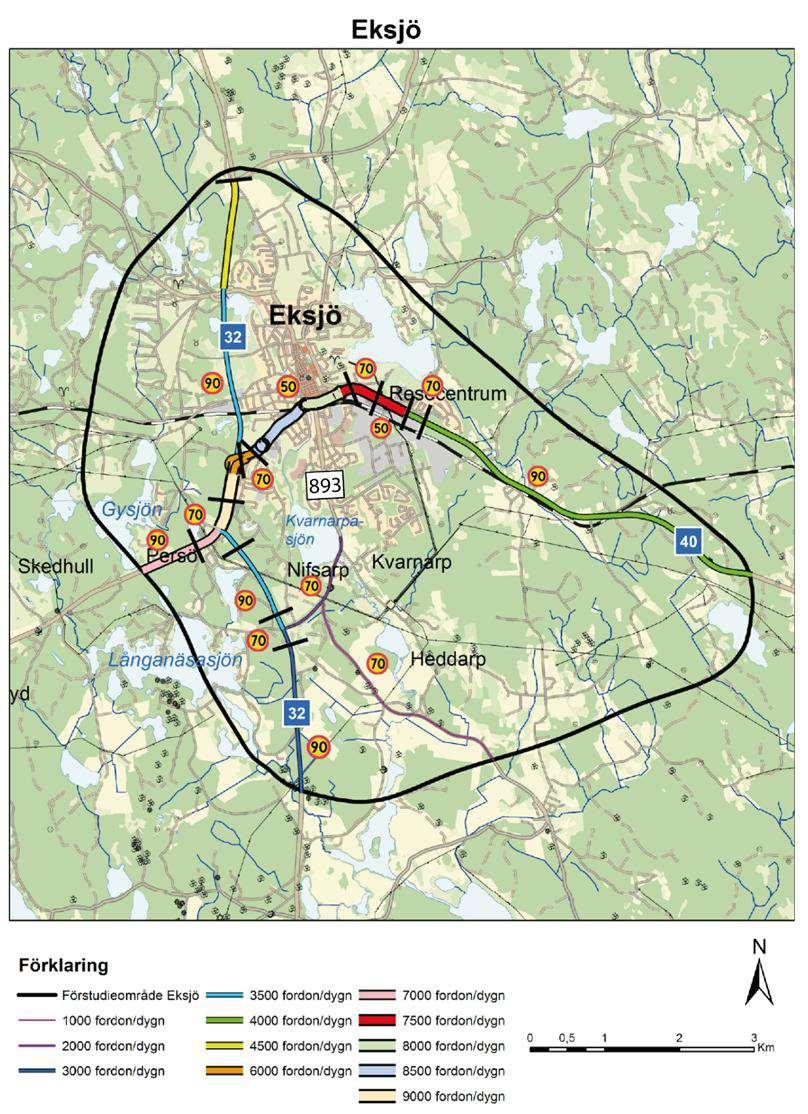 Vägen genom tätorten är 8,7 km lång, och trafikmängden varierar mellan 4000 och 8500 fordon/dygn, varav 12-13 procent är tung trafik.