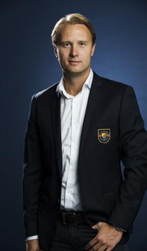 Vår målsättning är, oavsett företag eller engagemang, att alla ska vara nöjda och väl omhändertagna. Man kan bli partner till Djurgården Hockey på många olika sätt.
