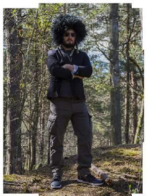 Ians öde är att rädda Nolle-P på Campus Norrköping från Skurkeriet och deras ondskefulla planer. Detta är inget Ian kan göra på egen hand, och därför behöver han sju enastående och modiga äventyrare.