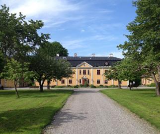 När detta skrivs håller Sankt Ignatios också på att bli en egen folkhögskola, något som mynnar ur ett pågående samarbete med Botkyrka folkhögskola.