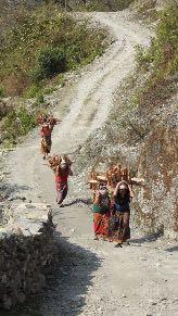 Ti 5/3, Ankomst Nepal och Kathmandu. Ankomst på em 15.35 lokal -d. Våra guider och buss möter upp och kör oss -ll vårt hotell.