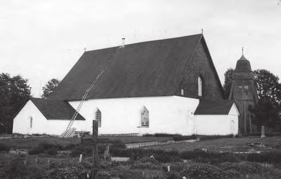 En omläggning av taket skall även ha skett 1946, men redan 1957 ledde arkitekten Rolf Bergh en omläggning av yttertaket med ekspån.