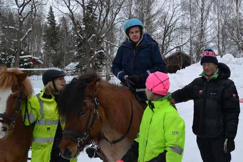 på 5.000 kr ur Bjarne Anderssons Minnesfond till Hanna Barkegren för hennes insats som engagerad ung ledare som bedriver skidträning för personer med funktionsnedsättningar.
