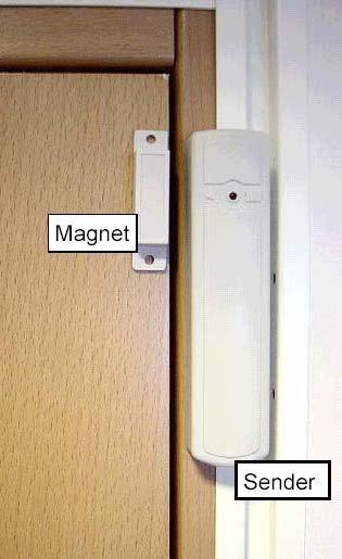 Installera enheterna När alla sensorerna har programmerats, kan de installeras som planerat. Installera dörrkontakten Dörrkontakten används för att skydda dörrar och fönster.